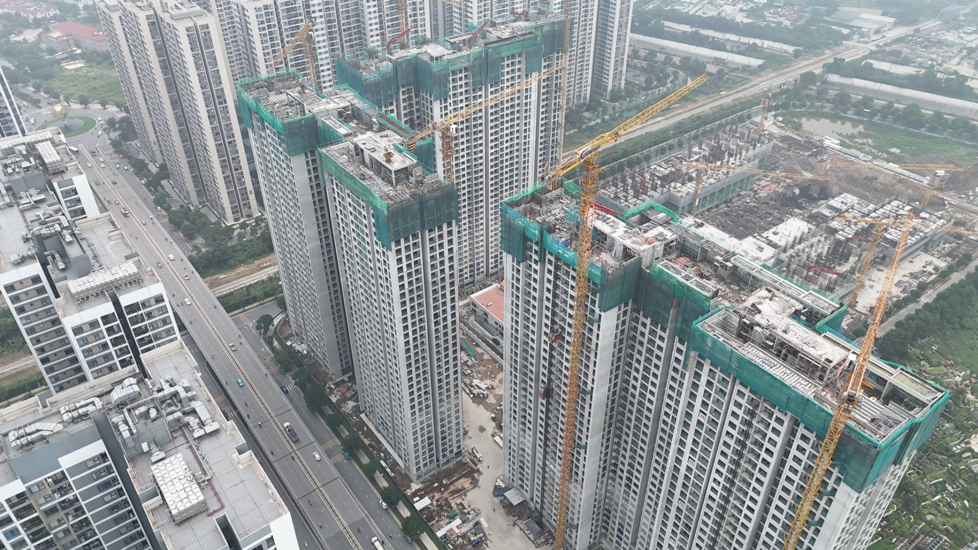 tien-do-thi-cong-the-sola-park-imperia-smart-city (4)